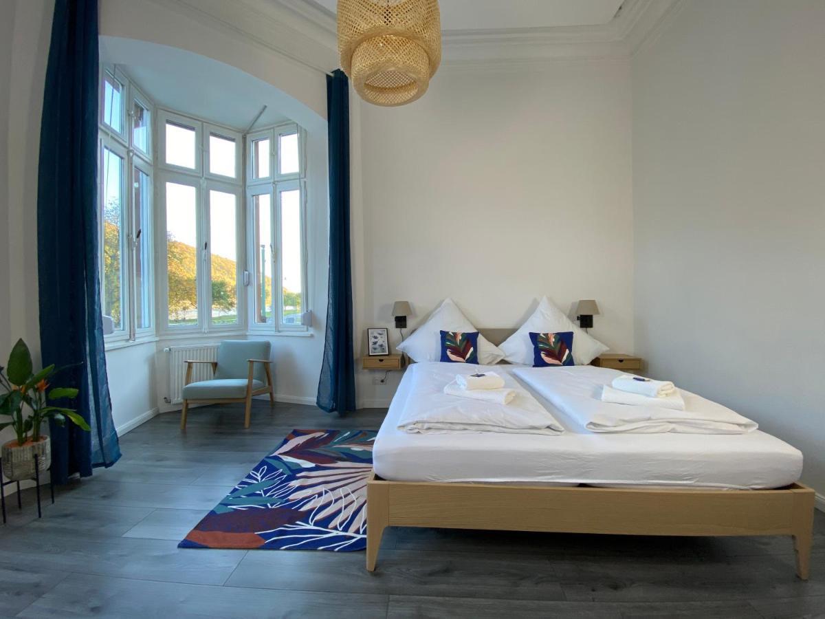 Direct Moselle view 200m² 4 SZ 10Pers Terrace Appartement Sankt Aldegund Buitenkant foto