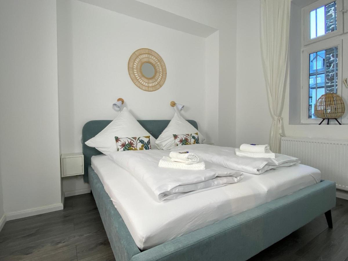 Direct Moselle view 200m² 4 SZ 10Pers Terrace Appartement Sankt Aldegund Buitenkant foto