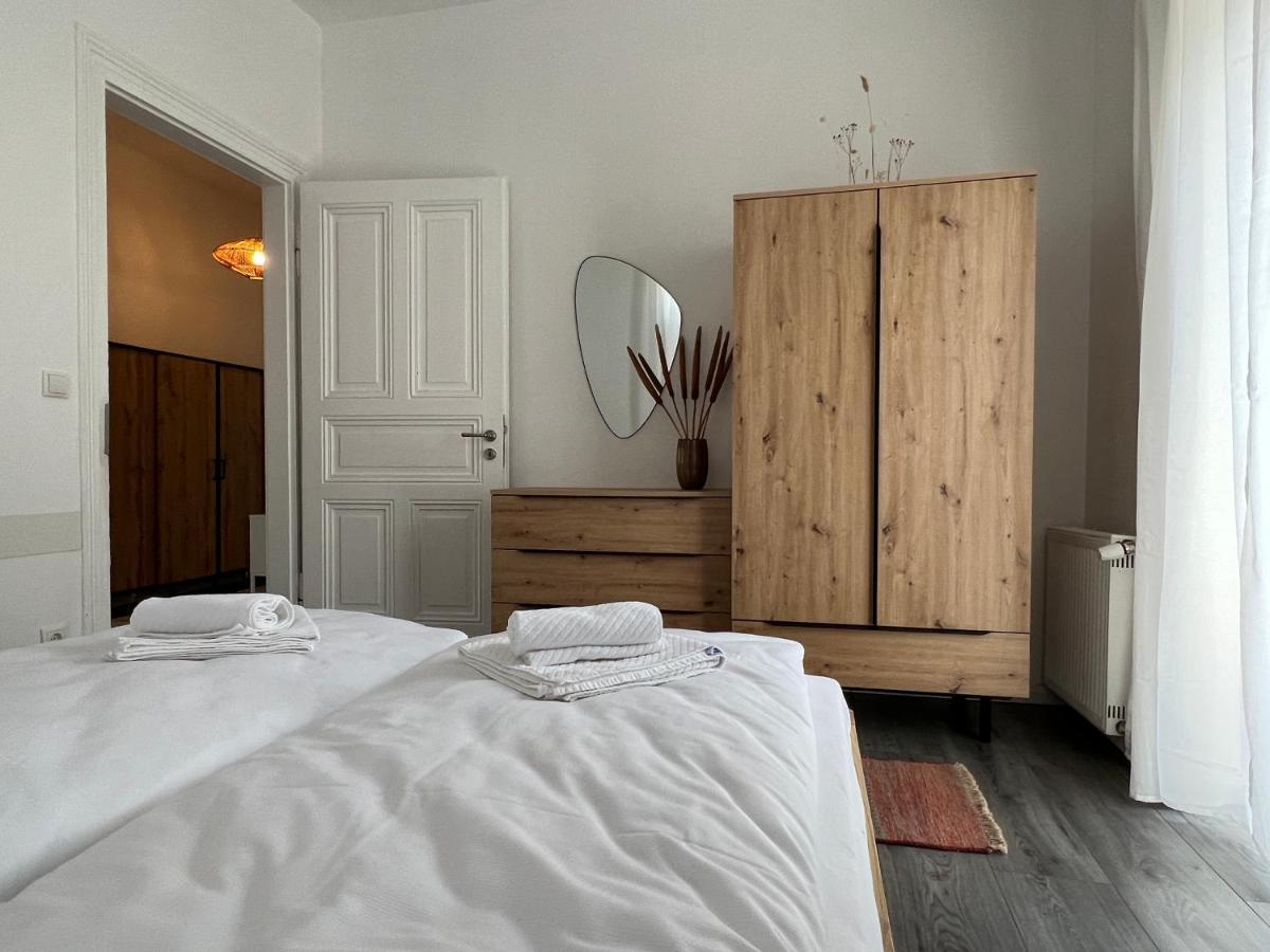 Direct Moselle view 200m² 4 SZ 10Pers Terrace Appartement Sankt Aldegund Buitenkant foto
